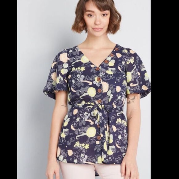 ModCloth With The Breeze Floral Top - Picture 1 of 4